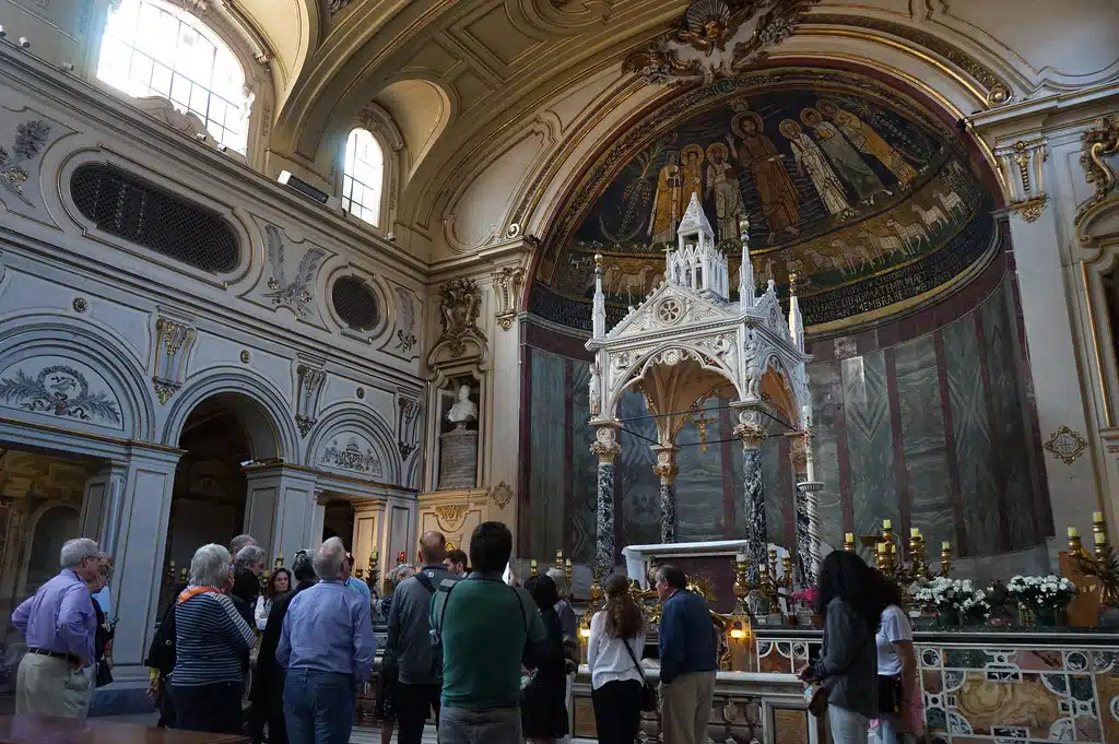 Dans l'église de Santa Cecilia in Trastevere à Rome.