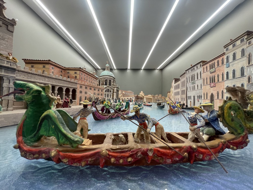 Représentation d'une fête navale à Venise dans le Musée des arts et traditions populaires de Rome.
