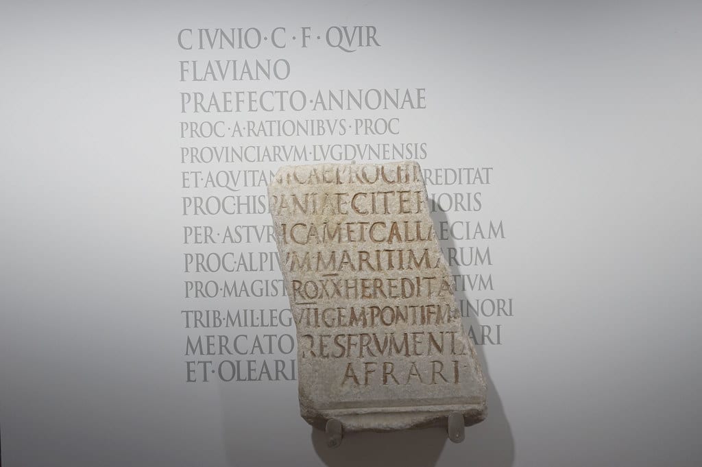 Collection des épigraphes dans le musée romain des Thermes de Diocletien à Rome.