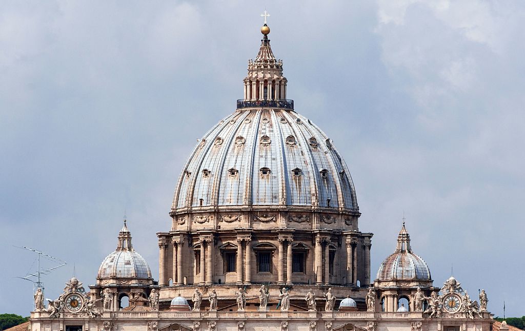 Coupoles de la basilique St Pierre de Rome dans le Vatican - Photo de Jebulon