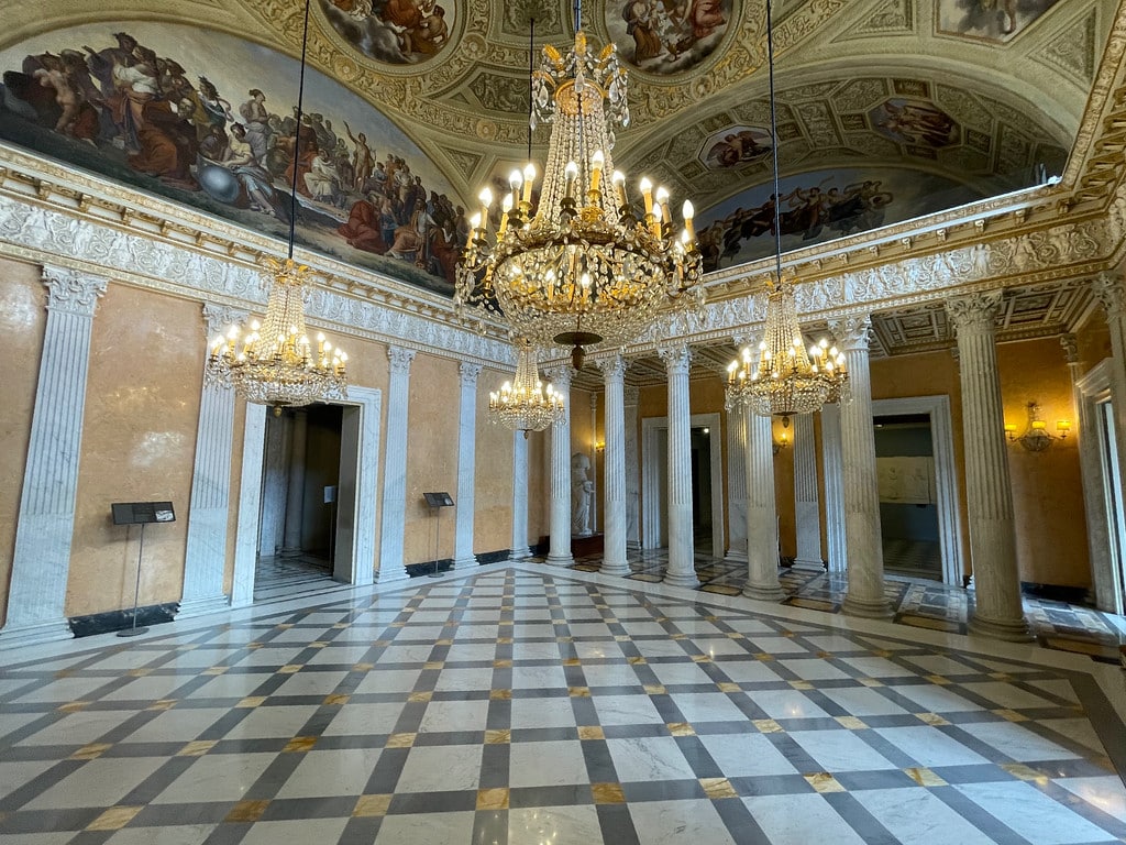 Salle de bal au Casino Nobile de la Villa Torlonia à Rome.
