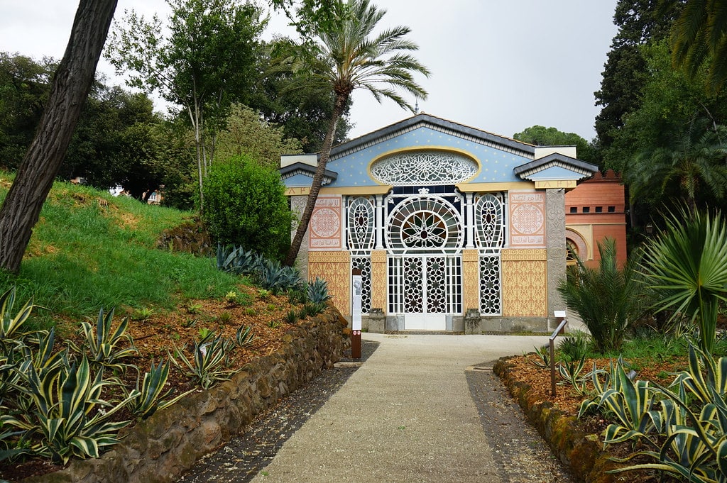 Façade de la Serra Moresca dans la Villa Torlonia à Rome.