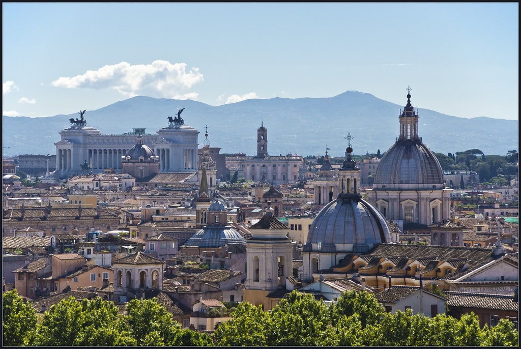 > Vue sur Rome depuis l'une des 7 collines de la ville. Photo de Bert Kaufmann.
