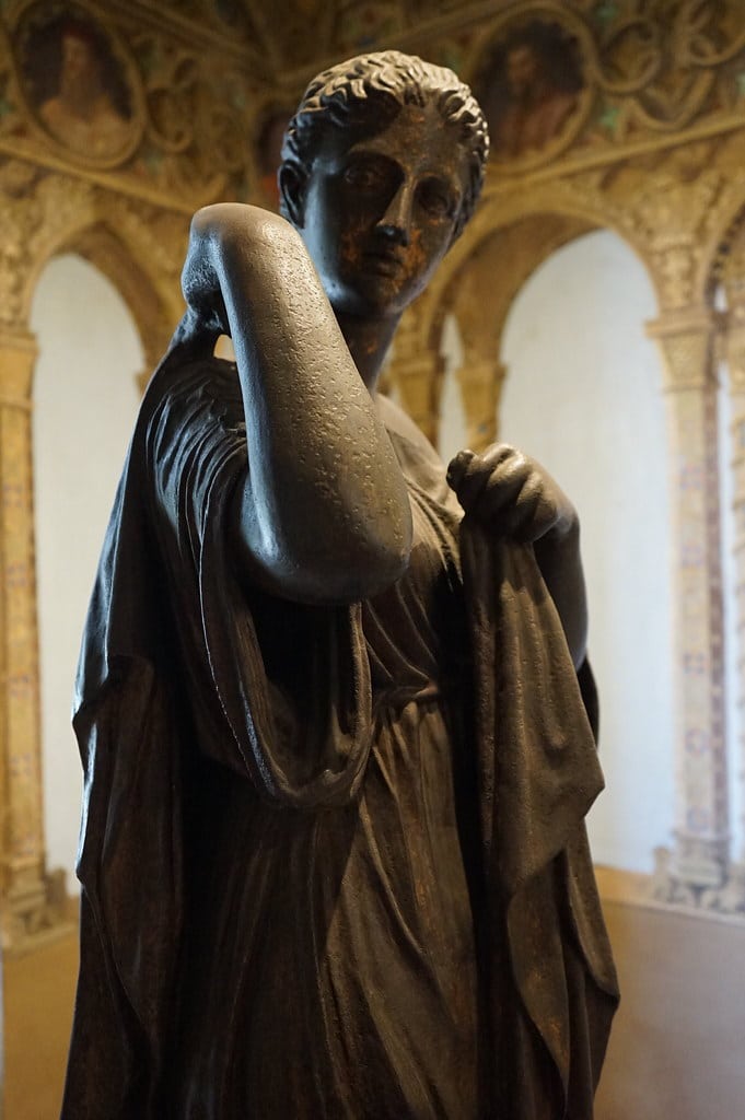 Statue dans la Casino Nobile de la Villa Torlonia à Rome.