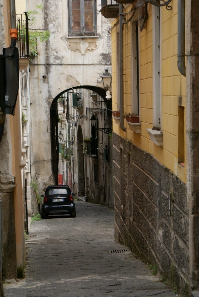 Dans la vieille ville de Salerne sur la côte Amalfitaine.