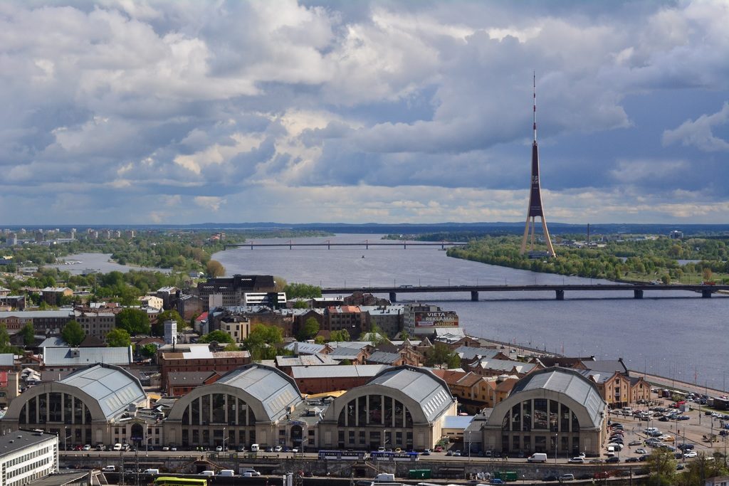 Venir en Lettonie : Vue sur Riga 