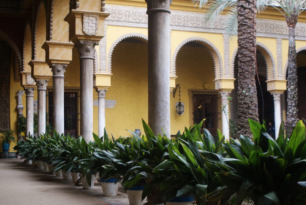 Monument de Séville : Patio du Palais de las Dueñas.