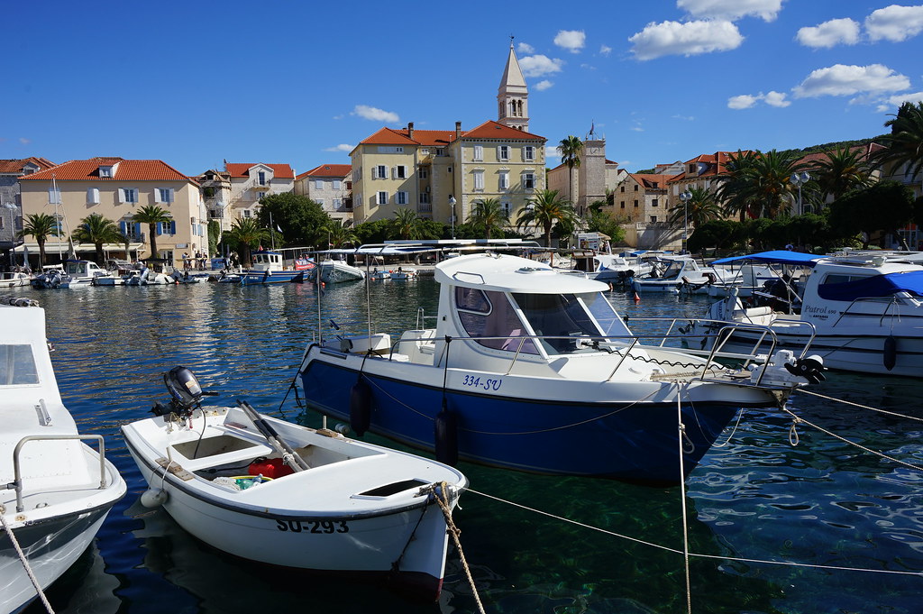 Sur le port de Supetar sur l'île de Brac en Croatie.