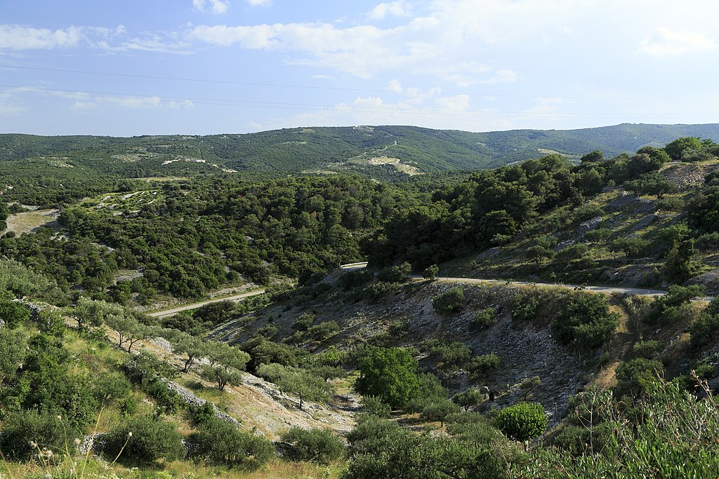 Dans l'interieur des terres de Brac - Photo de Falk2 - Licence ccbysa 4.0