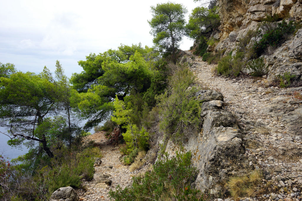 Sentiers de randonnées à l'ouest de l'île de Vis.