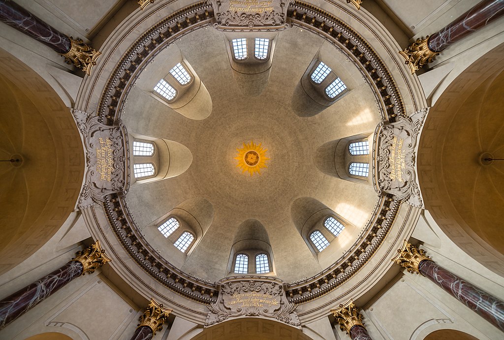 Coupole de l'église Hedvig Eleonora kyrka à Stockholm - Photo d'Arild Vagen - Licence CCBYSA 3.0