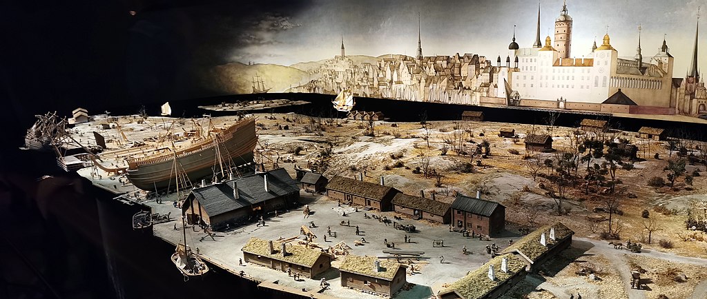 Maquette du chantier de construction  du Vasa et de son "double" l'Äpplet dont l'épave a été retrouvée en 2022 - Photo de Murat Ozsoy 49 - Licence CCBYSA 4.0 
