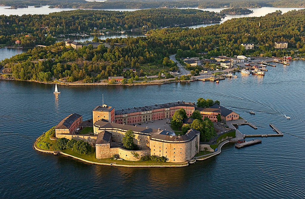 Chateau de Vaxholm au large de Stockholm - Photo de Can Burcin Sahin LCProBild - Licence CCBYSA 3.0