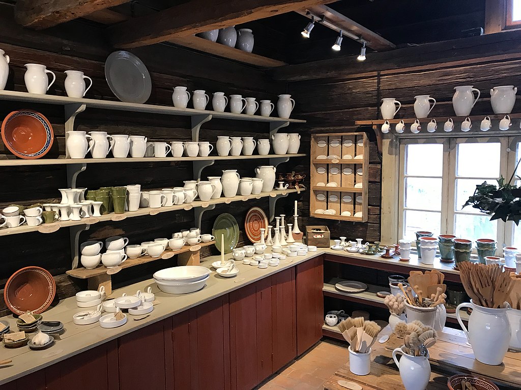 A l'intérieur d'une boutique du Skansen de Stockholm vue du ciel - Photo d'Esquilo - Licence CCBYSA 4.0