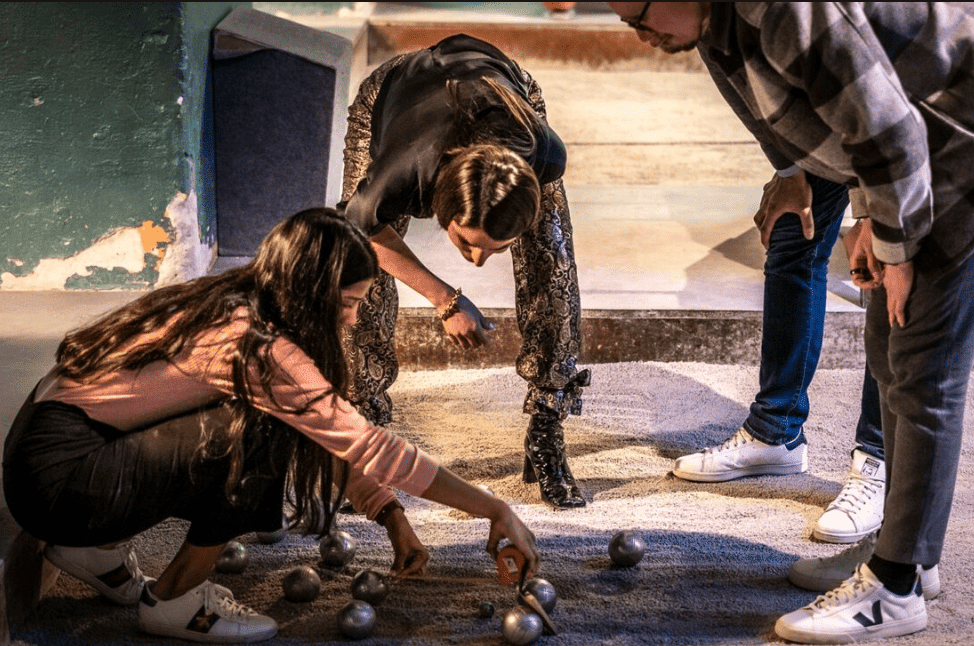 Ugglan ou LE spot où jouer à la pétanque à Stockholm en buvant un coup.