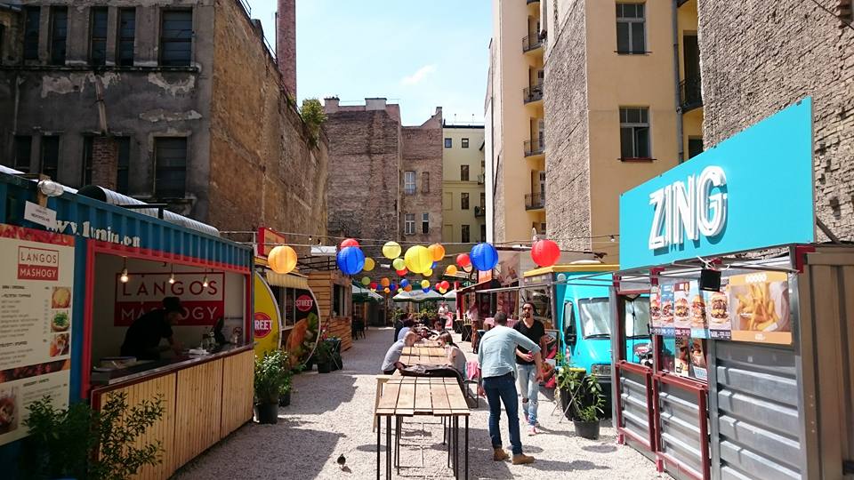 Street Food Karavan à Budapest.