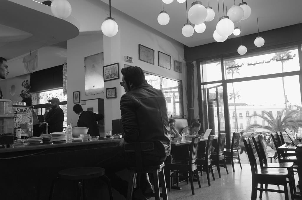 Café dans le cinema Rif de Tanger.