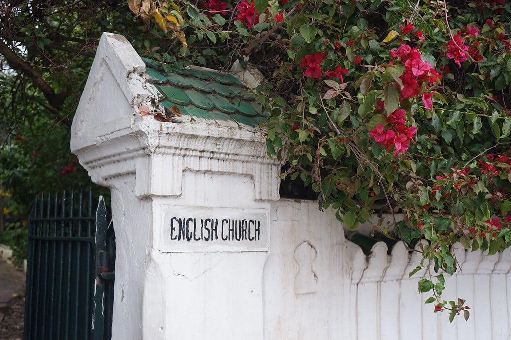 Entrée de l'Église anglicane et du cimetière de St Andrew à Tanger.