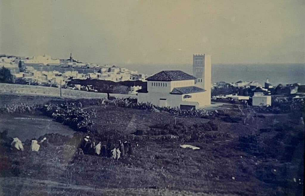 Eglise Saint Andrew à Tanger vers 1900.