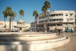 Grand Socco à Tanger : Belle place et terrasses