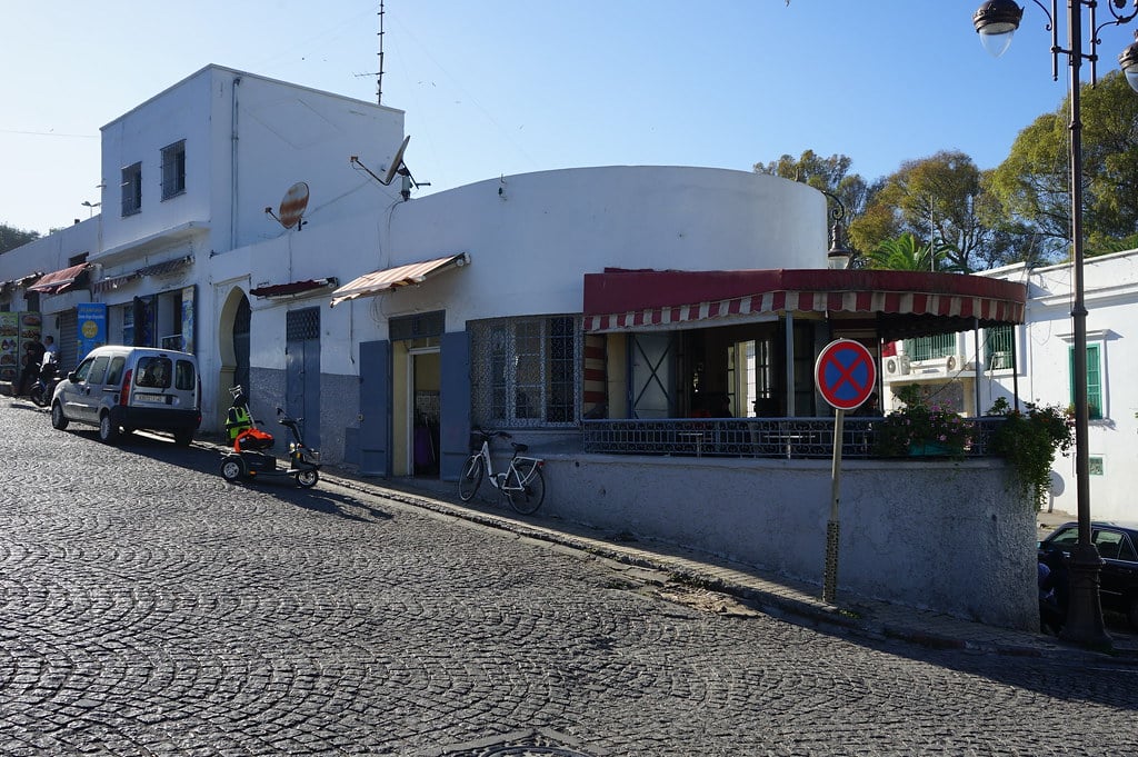 Cafe Glaze (?) sur la place du Grand Socco à Tanger.