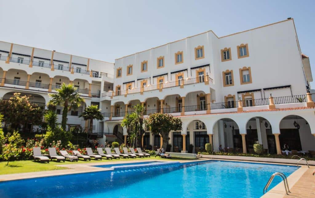 Piscine de l'Hotel El Minzah à Tanger.