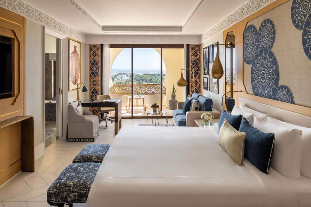 Chambre de l'hotel de luxe Fairmont Tazi Palace Tangier à Tanger.
