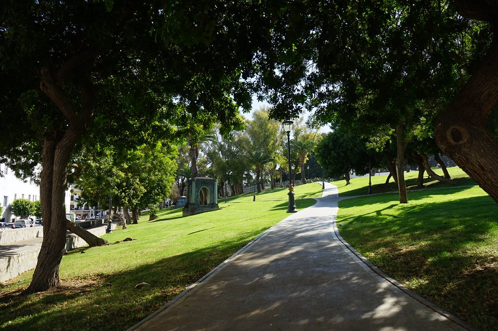Dans le jardin de la Mendoubia, quartier de Marchan à Tanger.