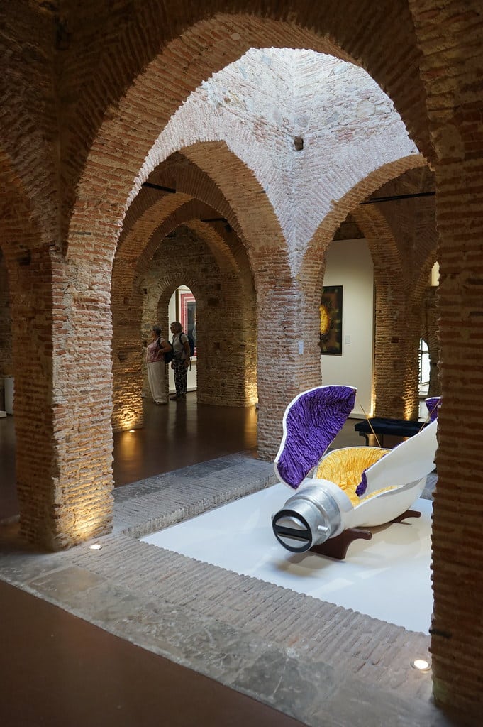 Dans le musée de la Casbah à Tanger dans la partie dédiée à l'art contemporain.