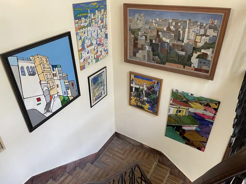 Tableaux dans le Musée de la Légation américaine à Tanger.