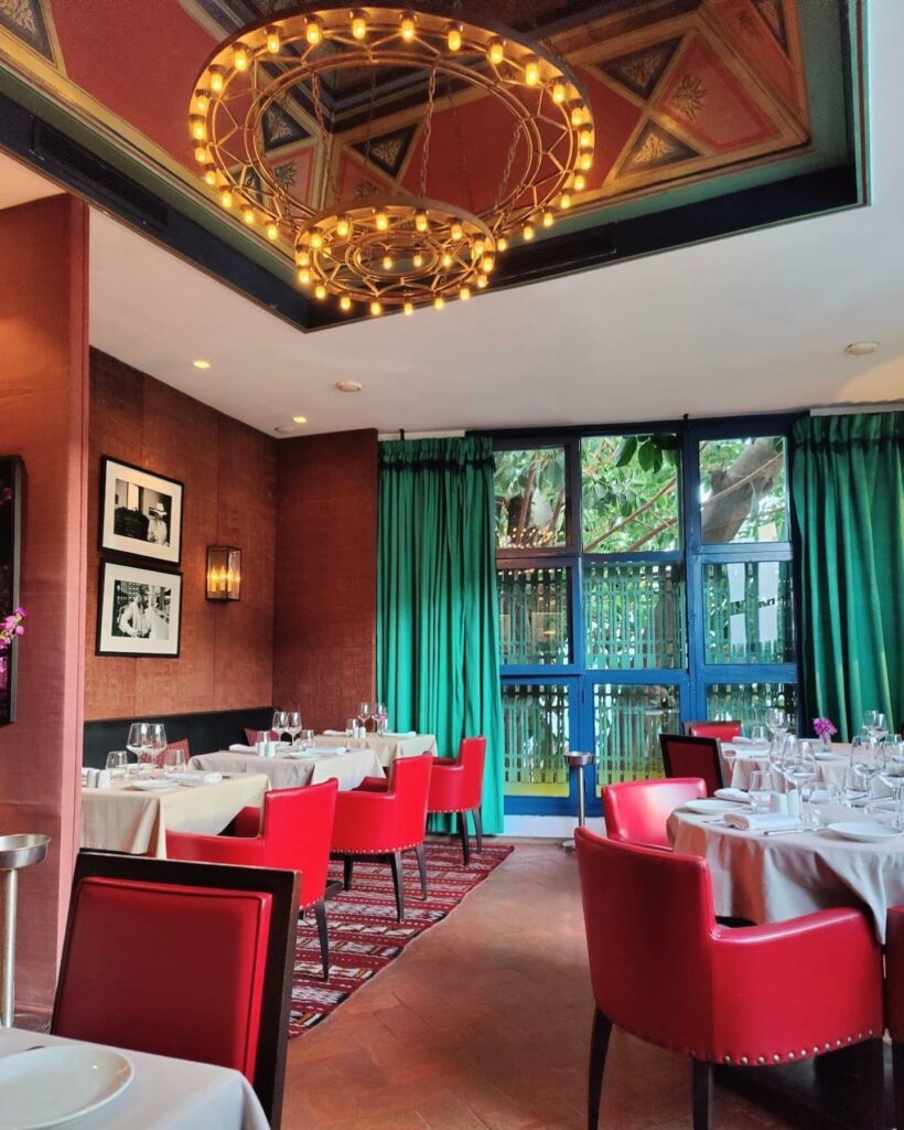 Dans le restaurant El Morrocco Club à Tanger.