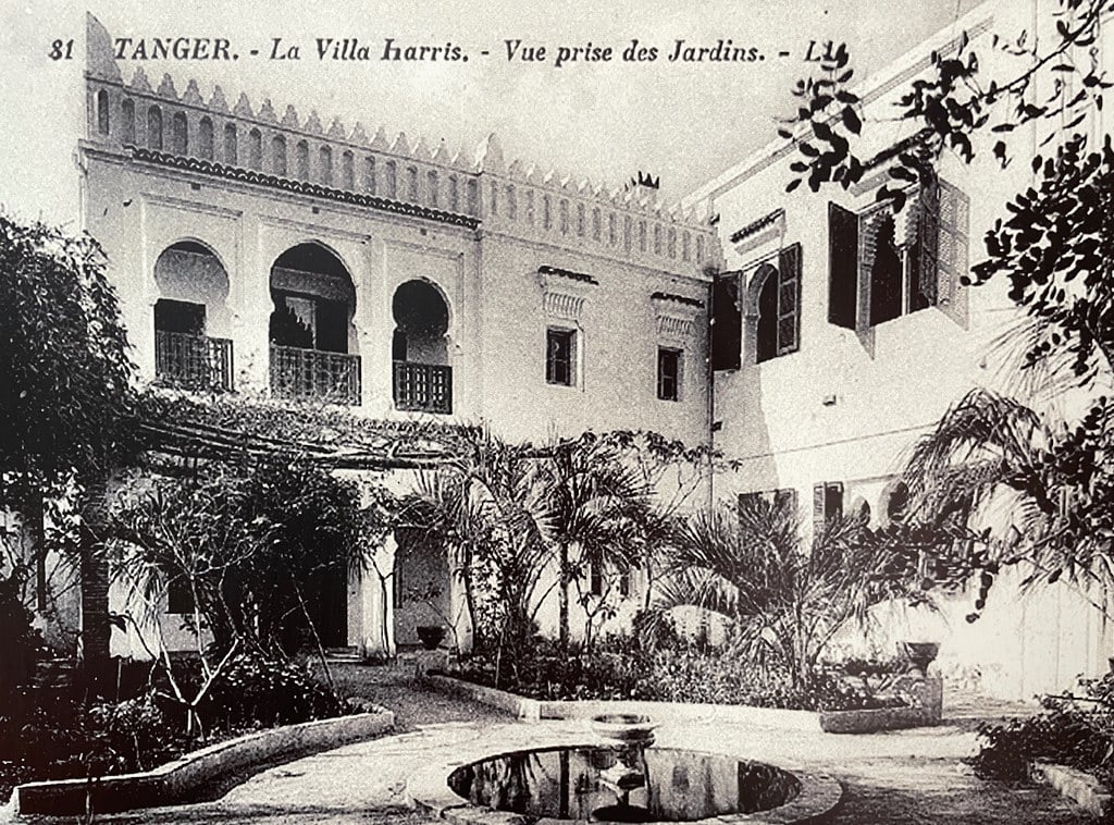 Carte postale de la Villa Harris à Tanger. Vue prise des jardins.
