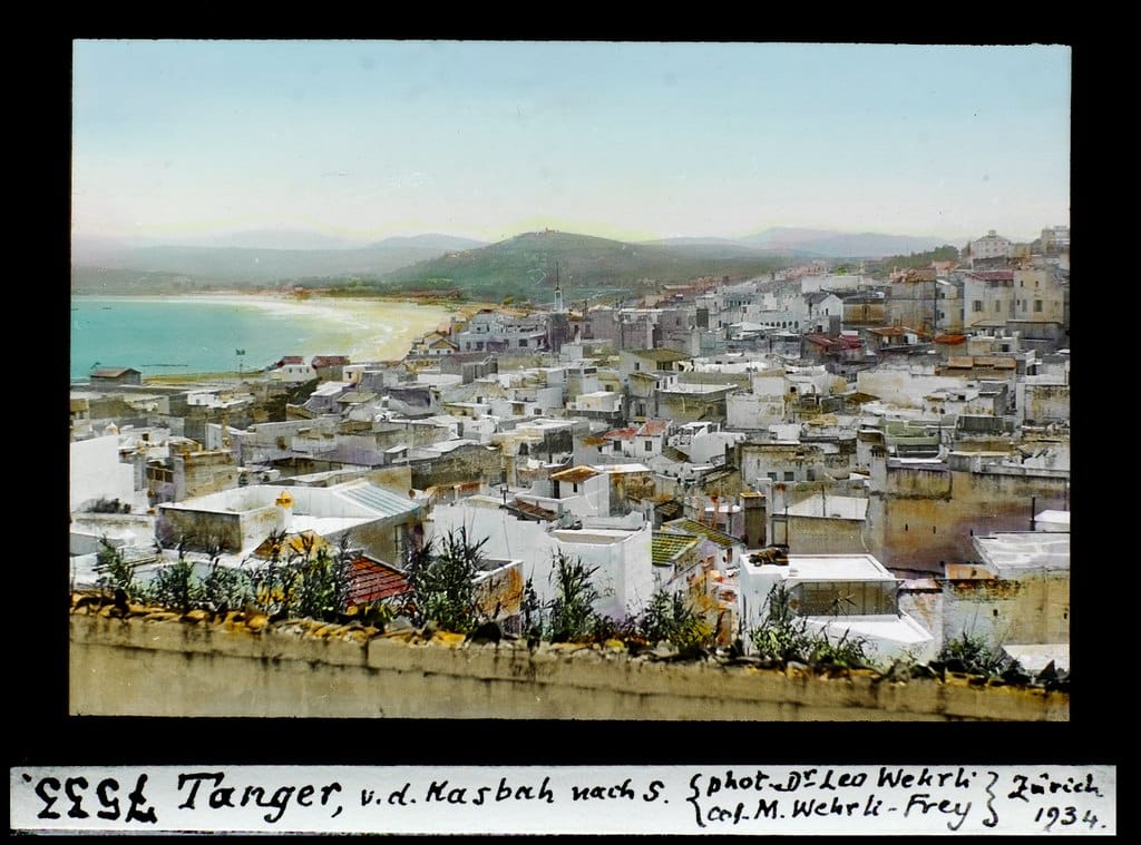 Vue de Tanger et de sa baie depuis la Kasbah - Photo de Leo Wehrli / ETH-Library / Licence ccbysa 4.0