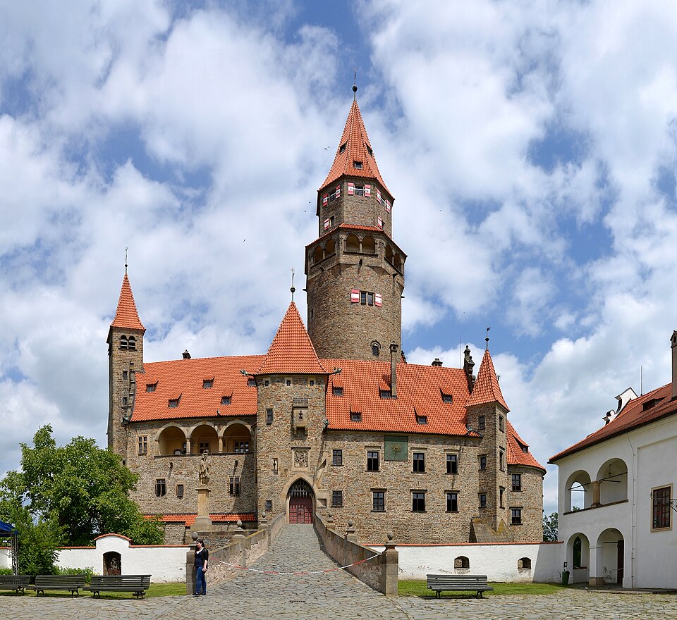 Chateau de Bouzov près d'Olomouc - Photo de Pudelek - Licence ccbysa 4.0