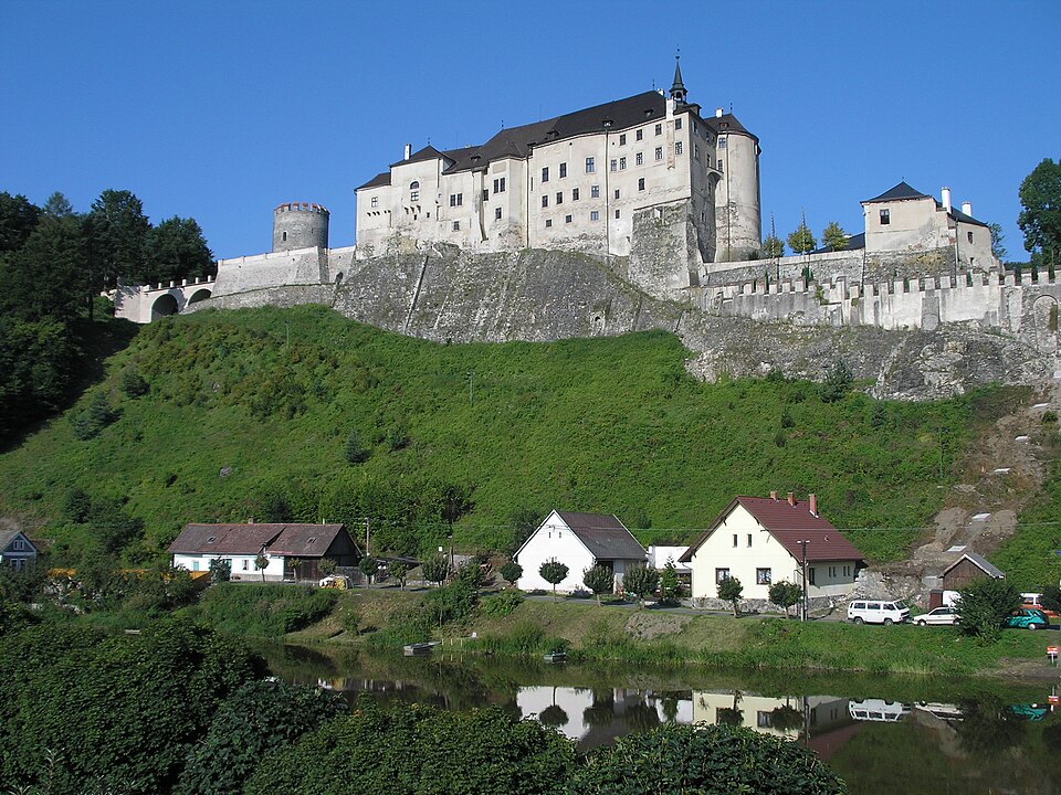 Vue du Château Cesky Sternberk près d'Olomouc - Photo de Flipper77 - Licence ccby 3.0 CZ
