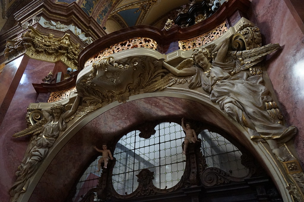 Anges dans l'église Saint Michel à Olomouc.