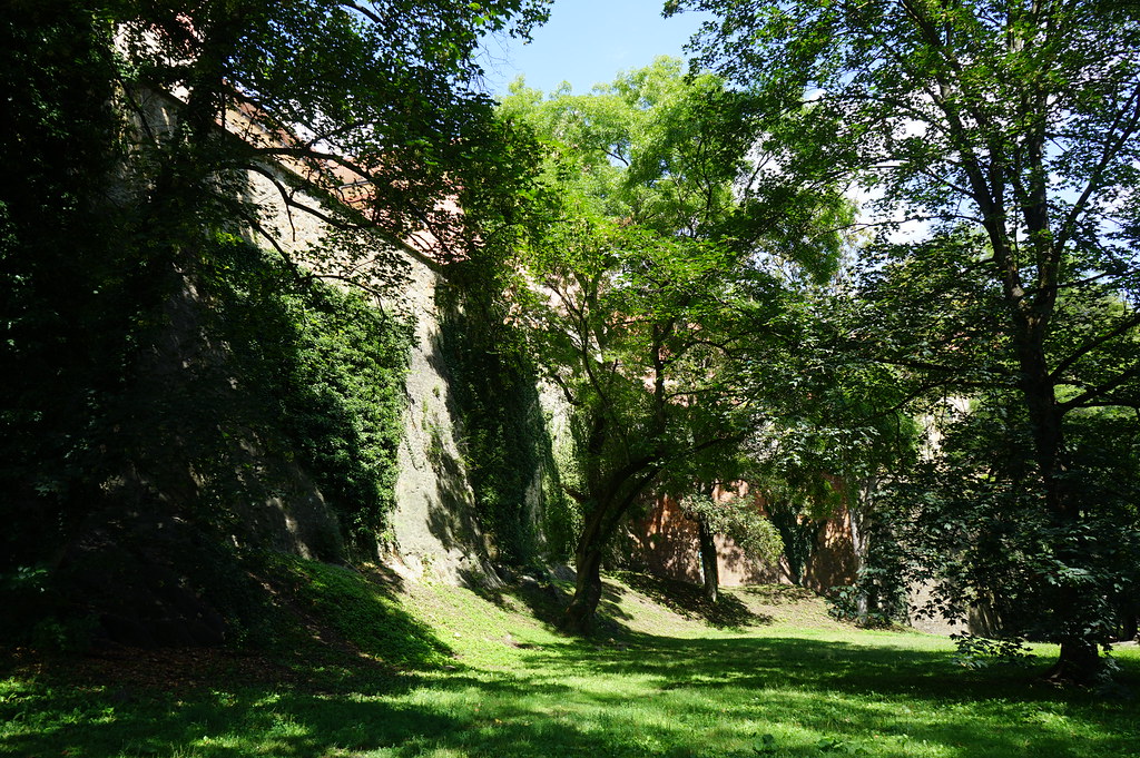 Jardin Bezrucovy Sady au pied des murailles de la Vieille Ville d'Olomouc.