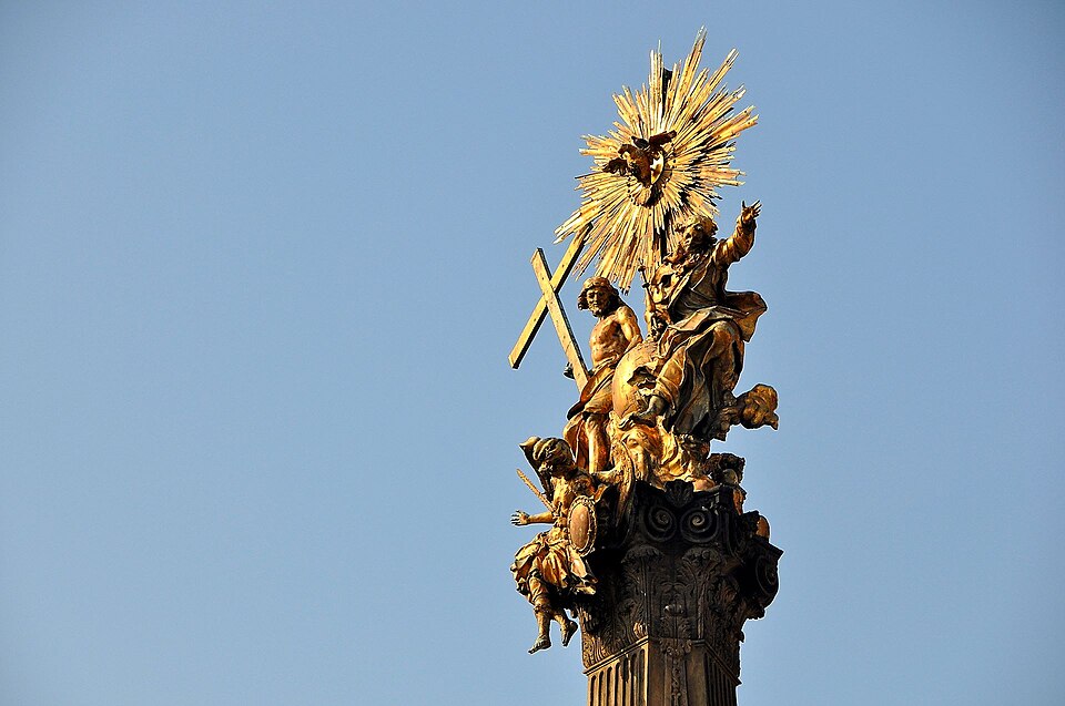 Sommet de la statue de la Sainte Trinité à Olomouc - Photo de Herbert Frank - Licence ccby 2.0