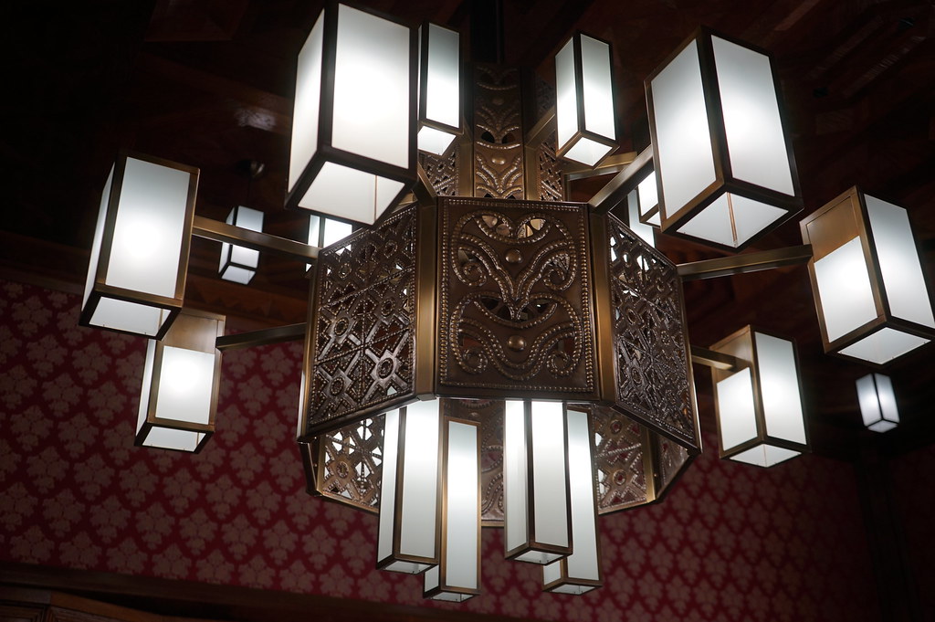 Lustre de la salle à manger dans la Villa Primavesi à Olomouc.
