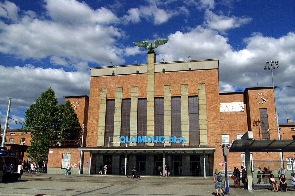 Gare centrale d'Olomouc en Tchéquie - Photo de Donald Judge - Licence ccby 2.0