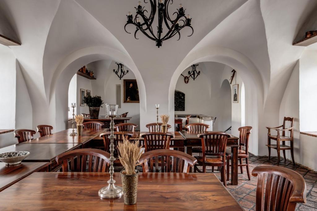 Bar et restaurant Chambre de l'Hotel Zamek Zabreh à Ostrava.