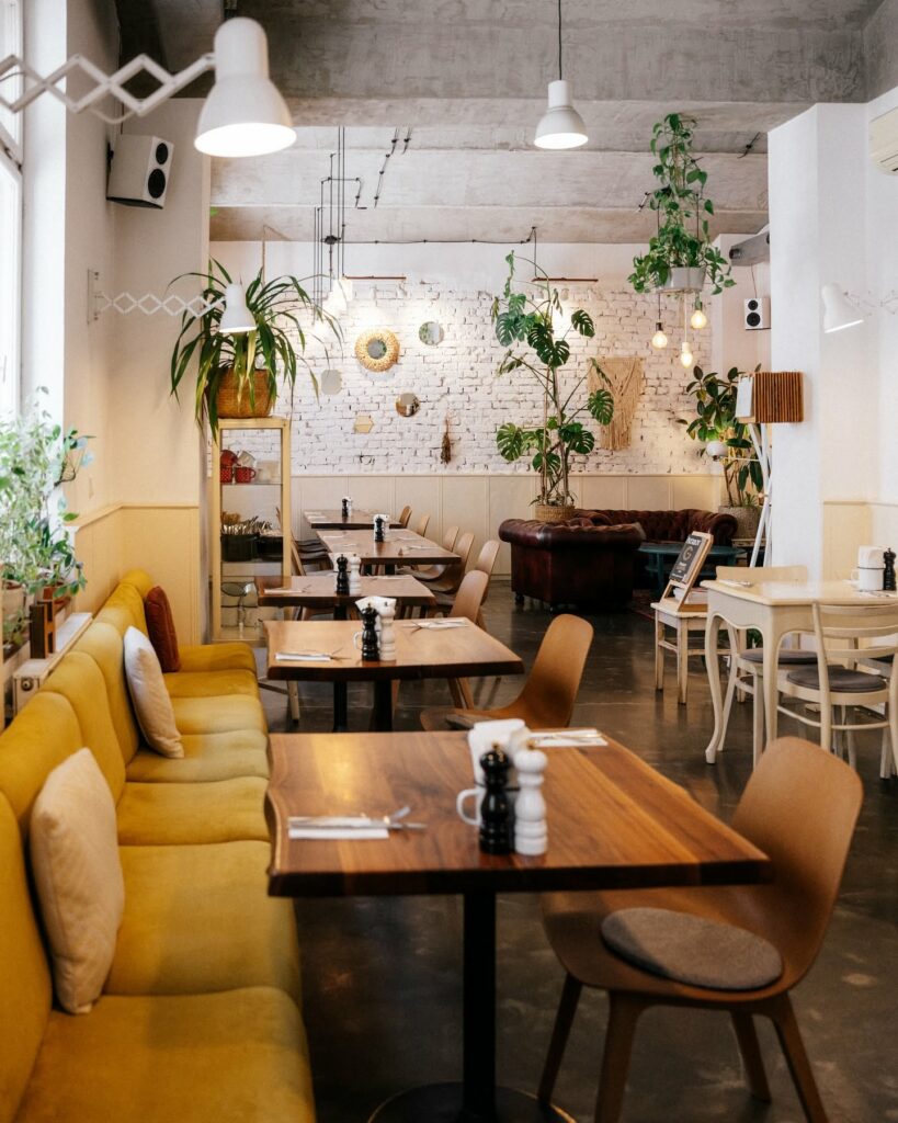Intérieur du restaurant Hogo Fogo à Ostrava.