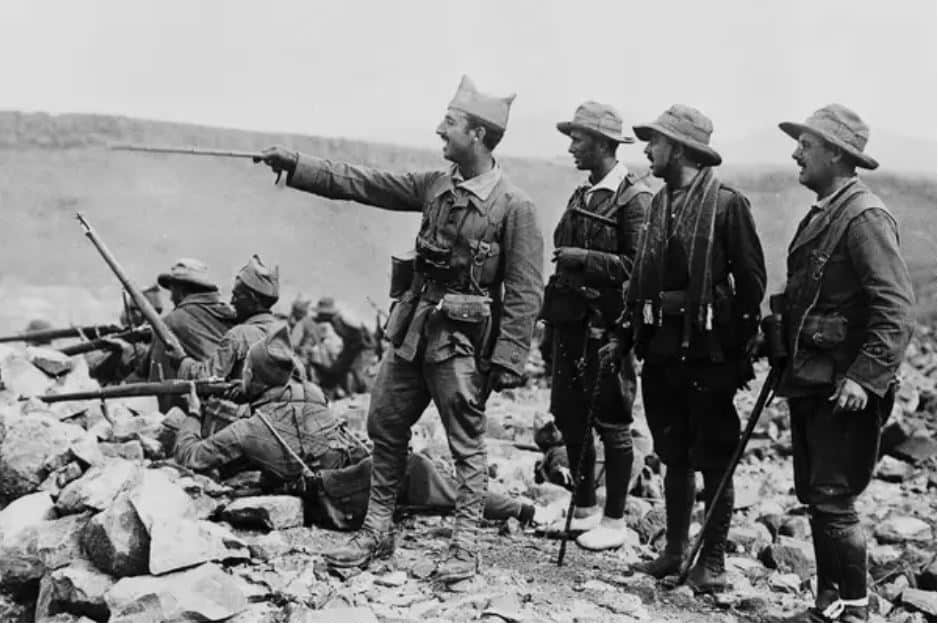 Franco et sa légion dans la guerre du Rif en 1921.
