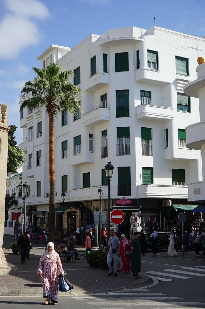 Immeuble Art Deco dans le quartier d'El Ensanche face à la place Feddan à Tétouan.