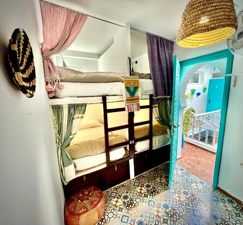 Dortoir dans l'auberge Darna hostel à Tétouan.