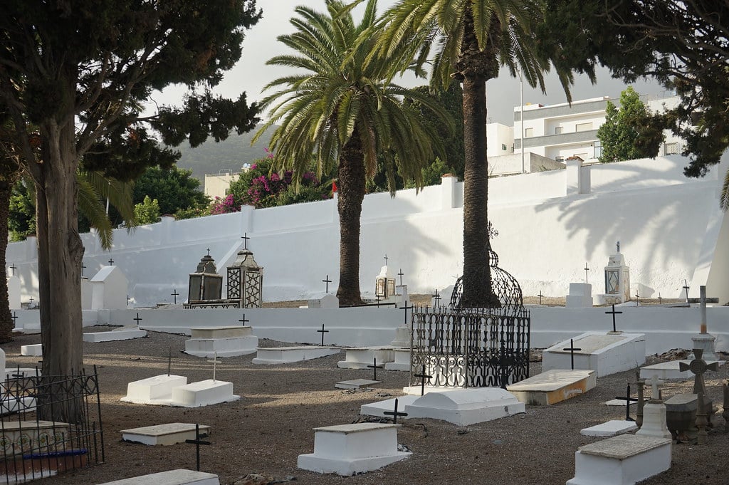 Dans le cimetière militaire espagnol de Tétouan.