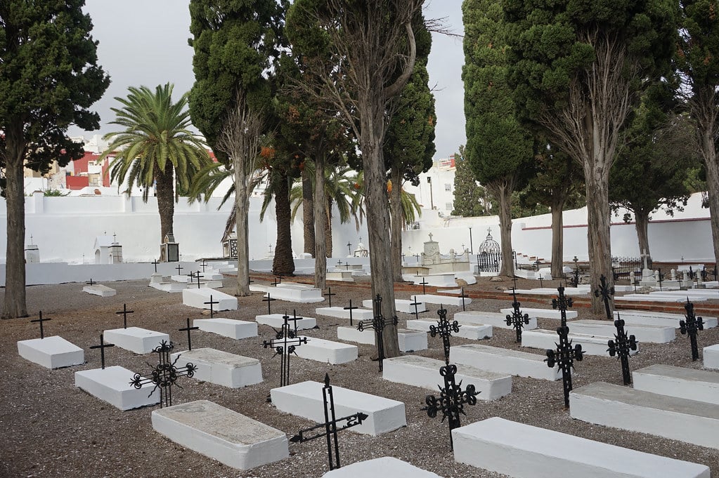 Dans le cimetière militaire espagnol de Tétouan.