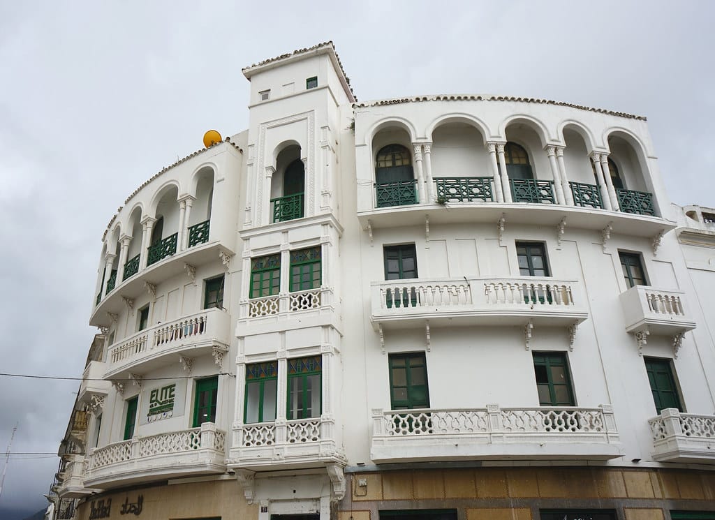 Architecture andalouse dans le quartier El Ensanche à Tétouan.