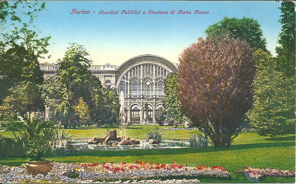 Gare de Porta Nuova à Turin sur une ancienne carte postale.