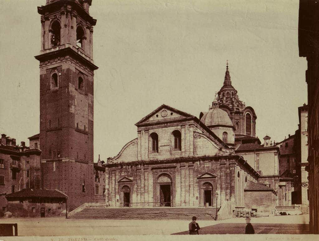 Ancienne carte postale de la Cathédrale de Turin (ou Duomo) dans la vieille ville de Turin.